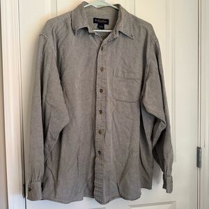 Brooks Brothers Gray Herringbone Men's Shirt Button-Down. Used. XL. Read Below